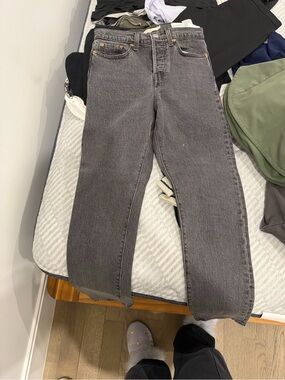 Levi's Women's Wedgie Straight Leg Jeans in Faded Gray Size 24